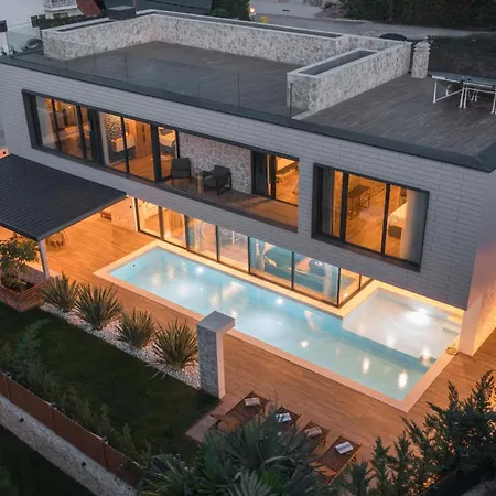 Holiday home 4 Bedroom Beautiful In *