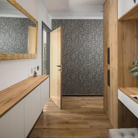 4 Bedroom Beautiful In